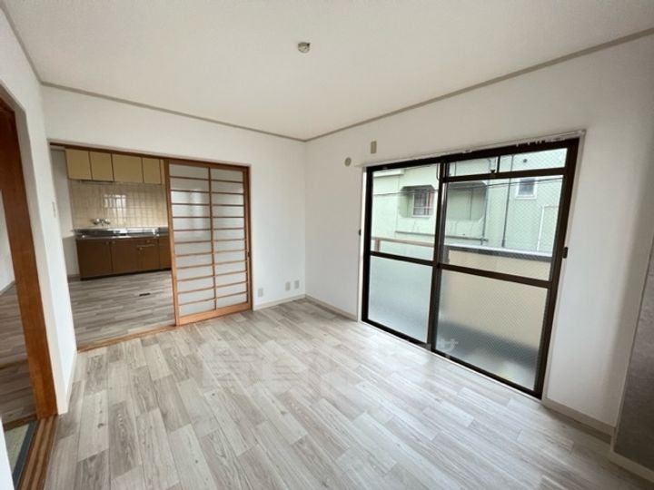 大阪府堺市東区日置荘北町2丁の賃貸マンションの内装
