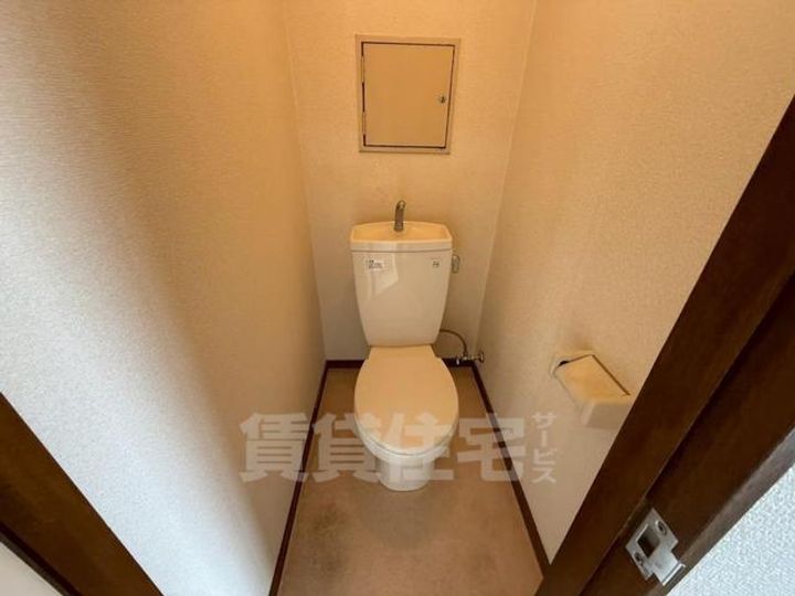 大阪府豊中市北桜塚4丁目の賃貸マンションの内装