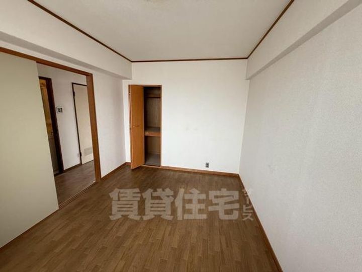大阪府豊中市北桜塚4丁目の賃貸マンションの寝室