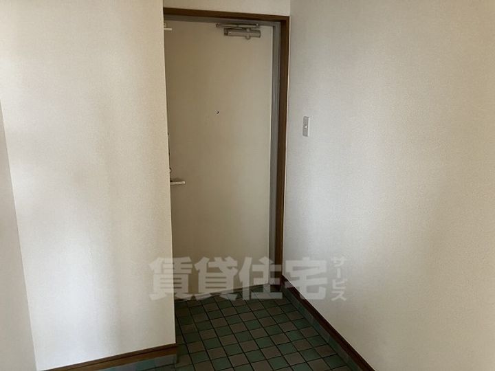 愛知県名古屋市瑞穂区妙音通3丁目の賃貸マンションの玄関