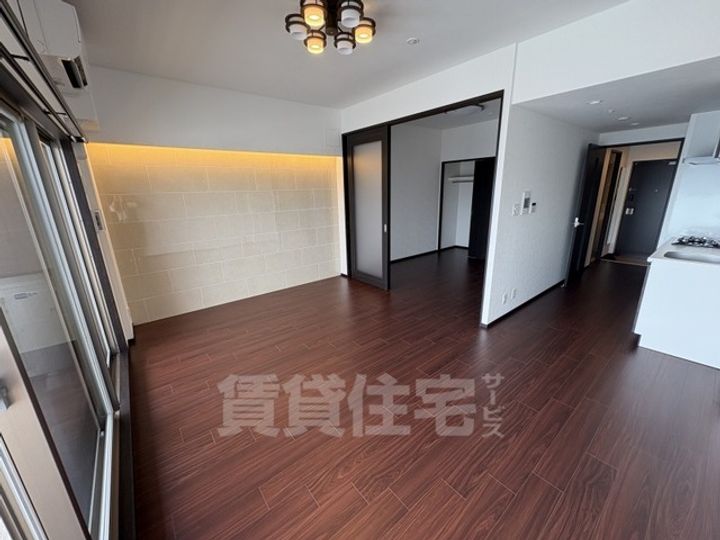 プレジオ三国EUROの居間