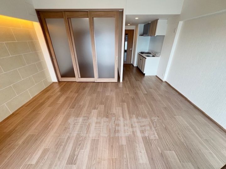 プレジオ三国EUROの居間