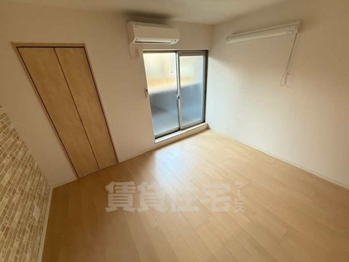 大阪府大阪狭山市池尻中1丁目の賃貸アパートの居間