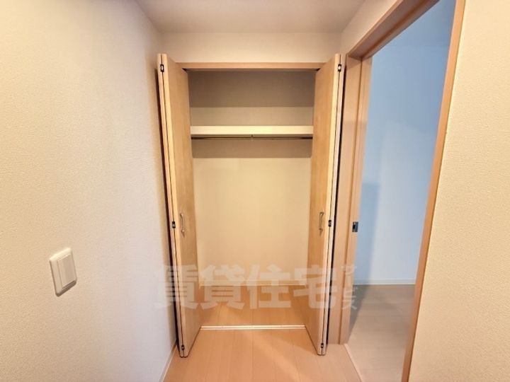 大阪府大阪狭山市池尻中1丁目の賃貸アパートの内装