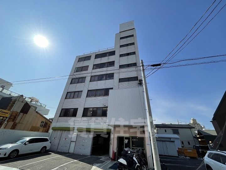 鶴舞愛誠ビル6Bの外観