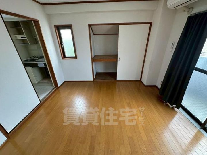 大阪府豊中市螢池東町4丁目の賃貸マンションの内装