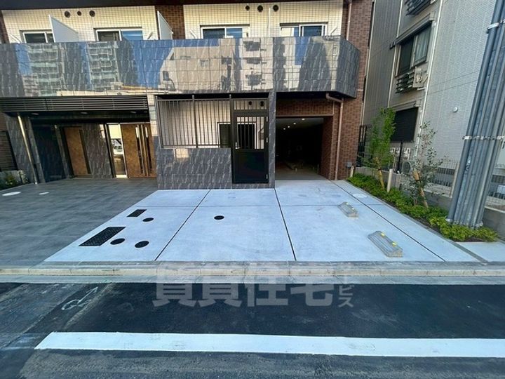 ディアレイシャス東別院3の玄関