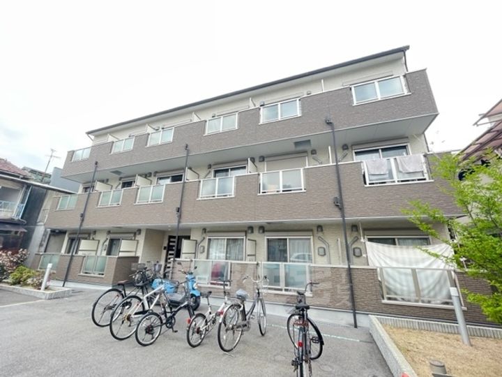 大阪府堺市堺区三宝町5丁の賃貸マンションの外観