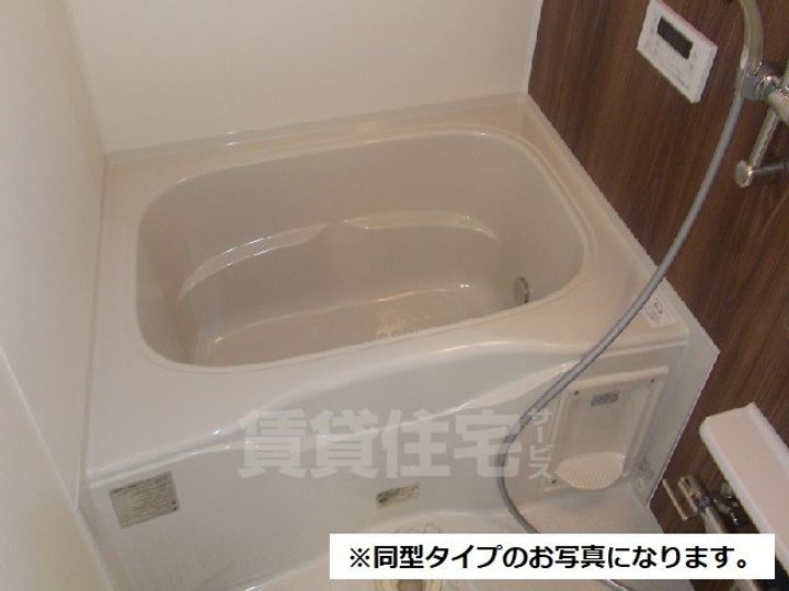 ラ・フュンフの風呂