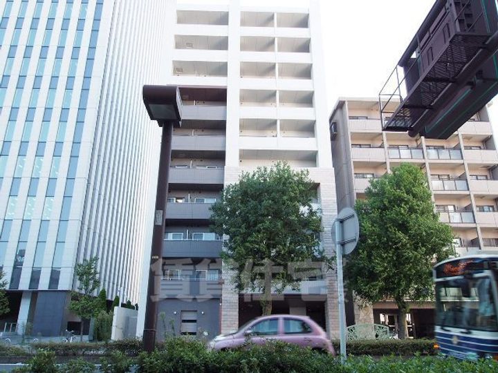 名駅アイサンメゾンの外観