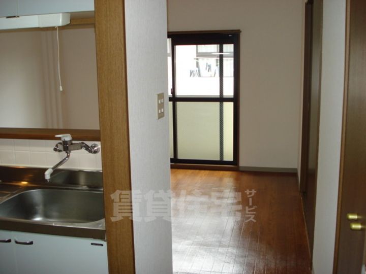 キヨパレスの居間