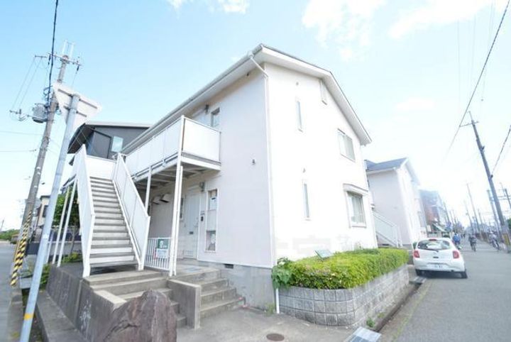 兵庫県伊丹市稲野町2丁目の賃貸アパートの外観