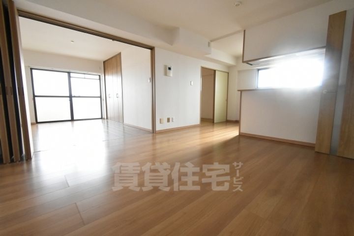 グリーンガーデン羽衣401の居間