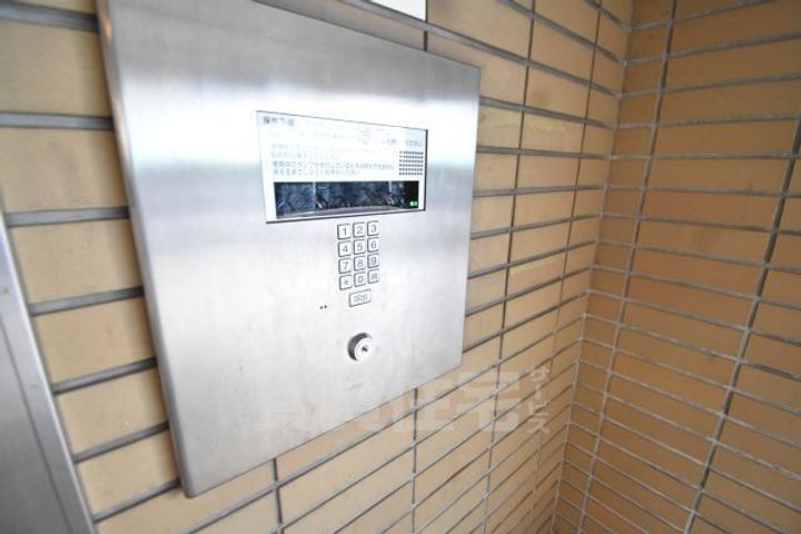 グリーンガーデン羽衣401の玄関