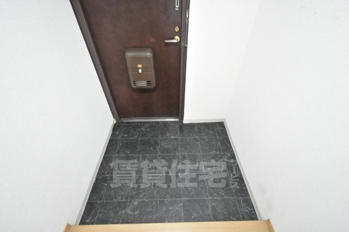 グリーンガーデン羽衣401の玄関