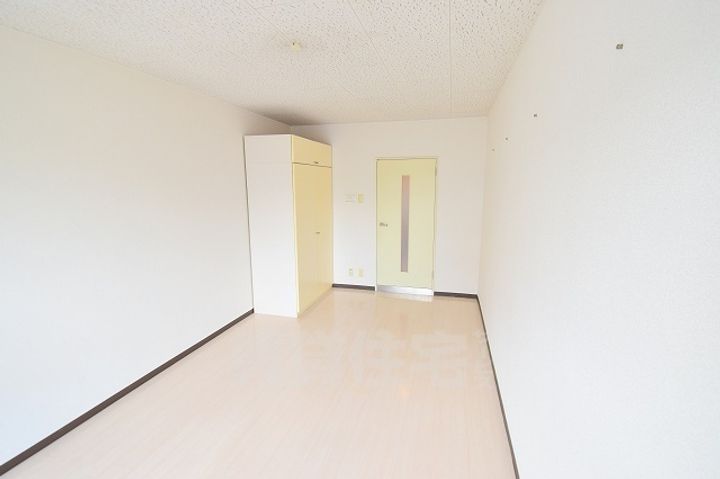 サンレジデンス玉川の居間