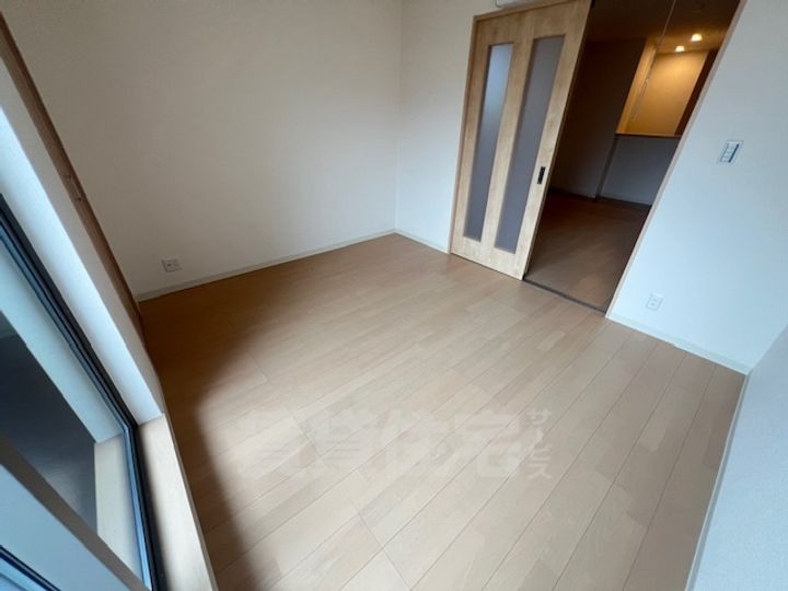 大阪府泉大津市東港町の賃貸アパートの居間