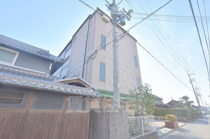 福寿マンションの外観