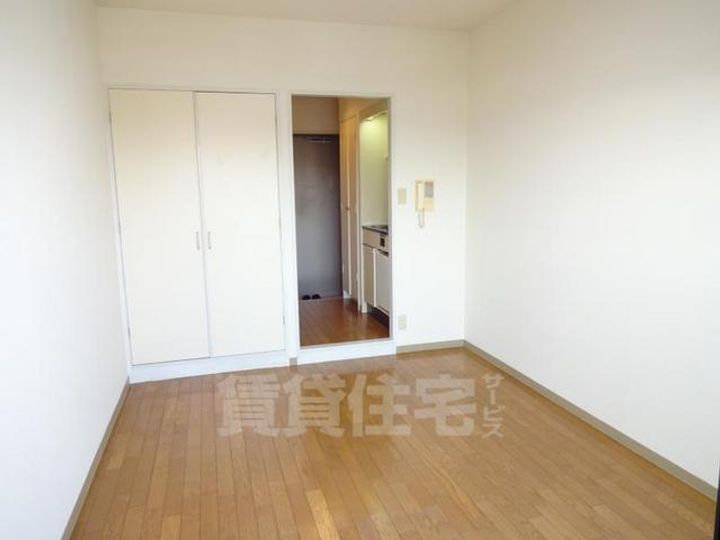 ラ・テール西田弐番館の居間