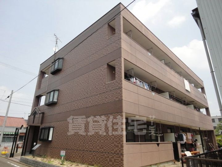 コンフォールメゾンの外観