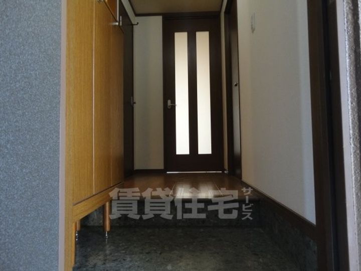 コンフォールメゾンの玄関