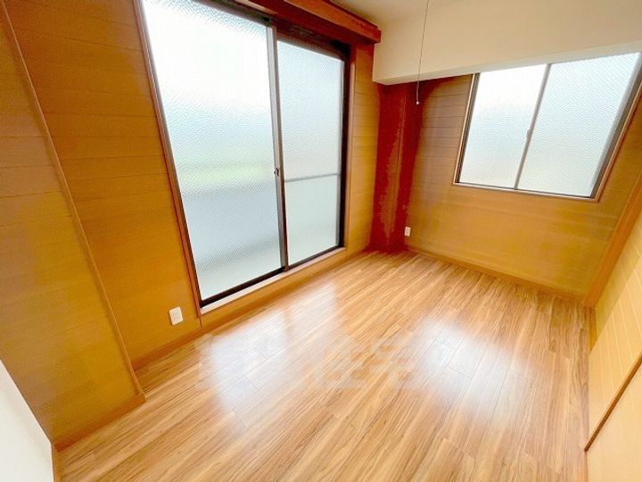 山﨑ビル住居の子供部屋