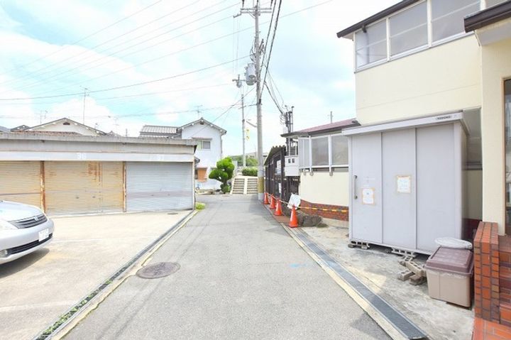 朋竹ハイツの周辺