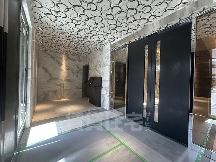 S-RESIDENCE神沢affordの玄関