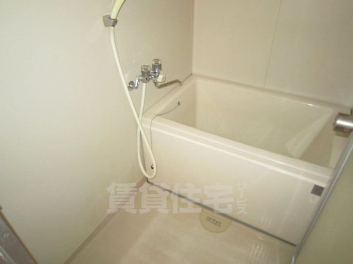 大阪府和泉市唐国町2丁目の賃貸マンションの風呂