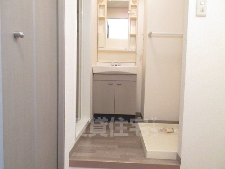 大阪府高石市加茂4丁目の賃貸マンションの内装