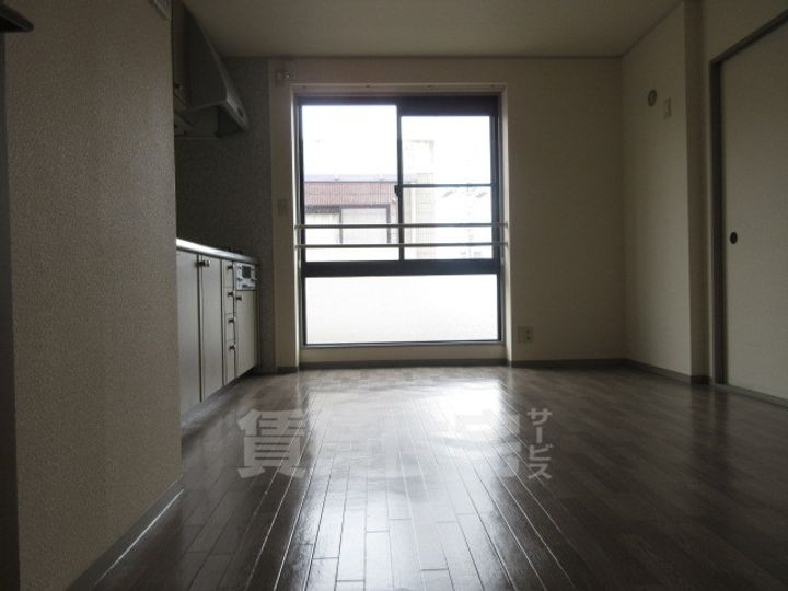 大阪府高石市加茂4丁目の賃貸マンションの居間