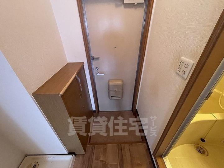CASA-NFの玄関