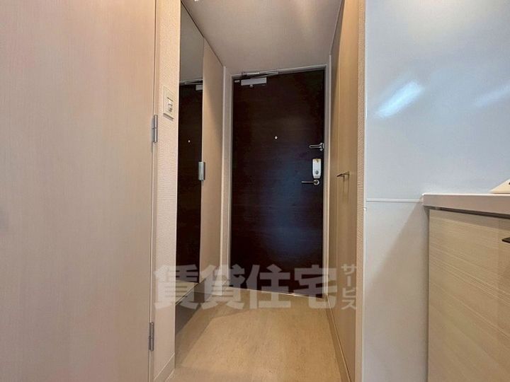 エスリード桜山ル・ヴェールの玄関