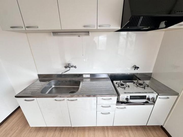 兵庫県尼崎市東難波町3丁目(一戸建)の賃貸物件のキッチン