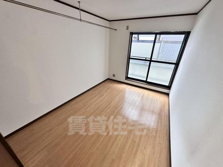 兵庫県尼崎市東難波町3丁目(一戸建)の賃貸物件の寝室