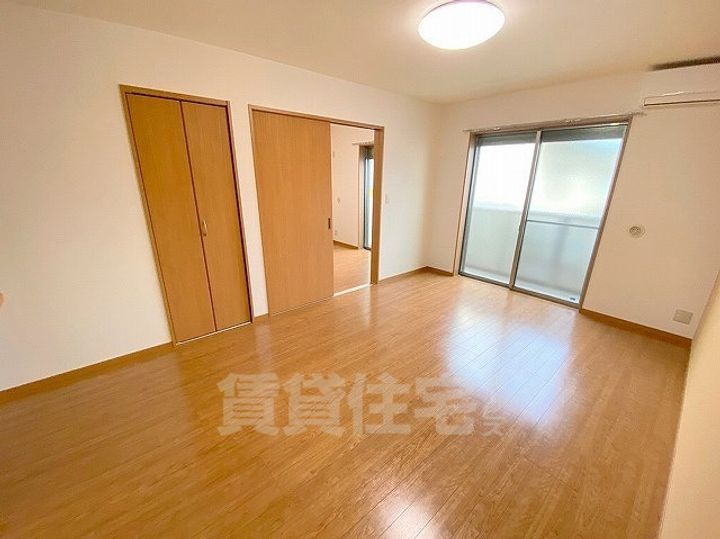 アムールラックの居間