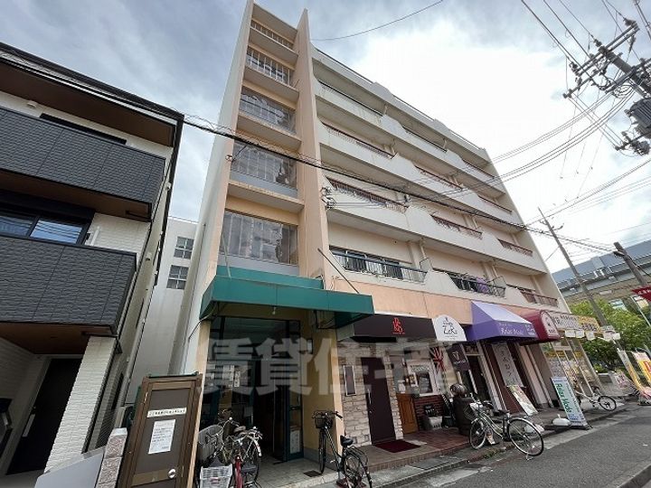 明和マンションの外観