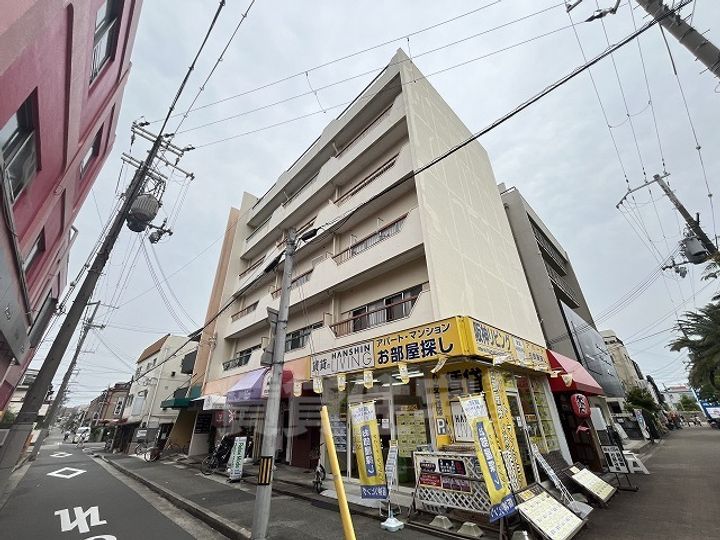 明和マンションの外観