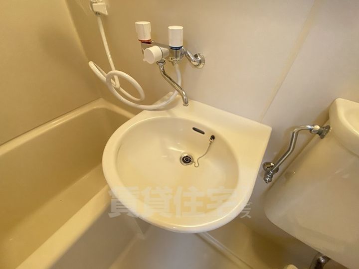 エクセレント河の内装