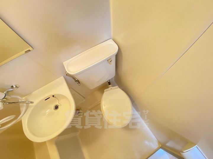 エクセレント河の内装