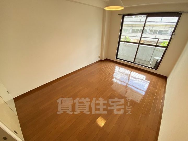 エクセレント河の寝室