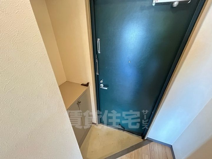 JJ21マンションの玄関