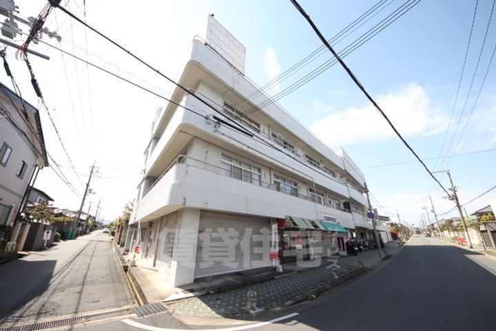 マンションヒライ208の外観