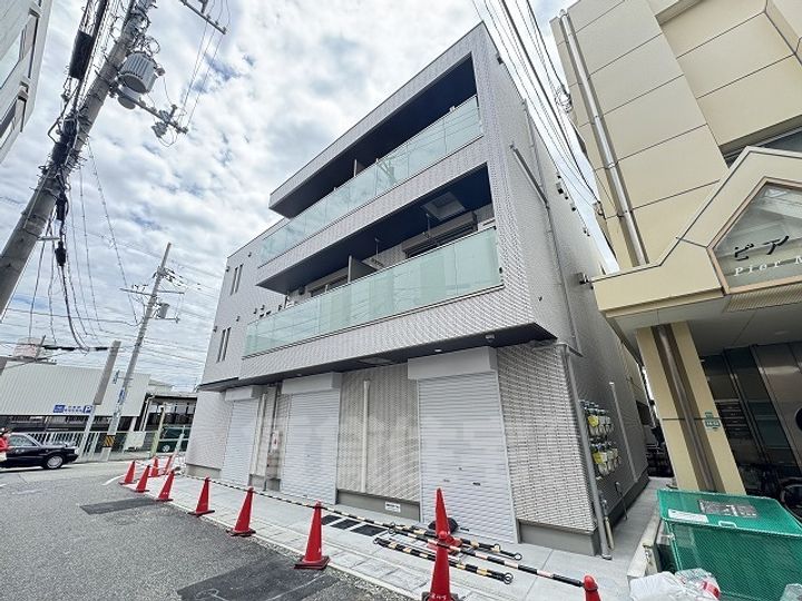 兵庫県西宮市門戸荘の賃貸アパートの外観