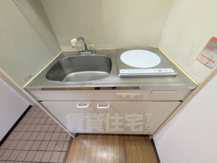 大阪府茨木市春日1丁目の賃貸マンションのキッチン