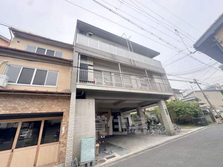 葛城マンションの外観