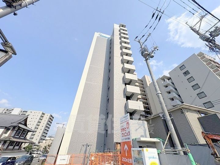 プレサンス大津京町ベルリーヴァの外観