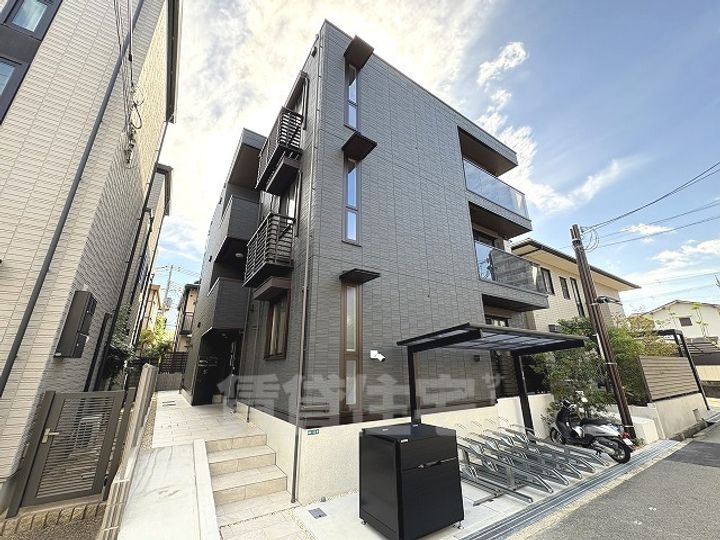 リラフィナート西宮北口の外観