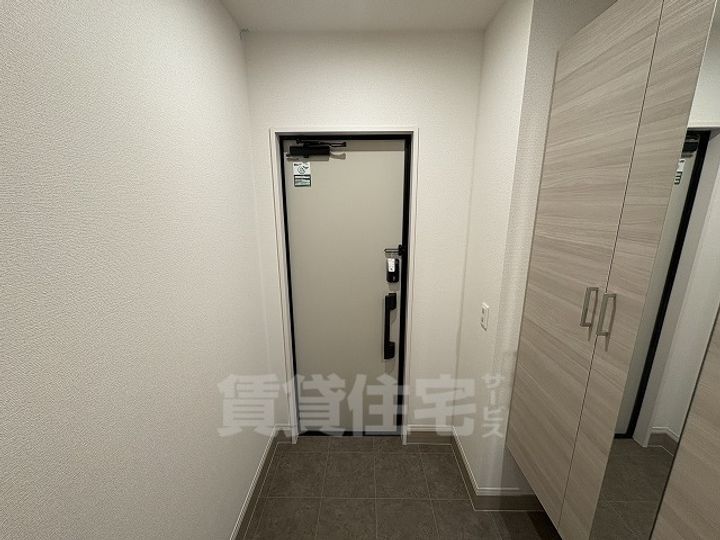 リラフィナート西宮北口の玄関