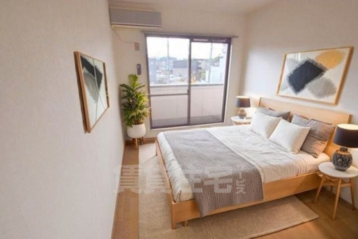 弘成エステートビルの居間